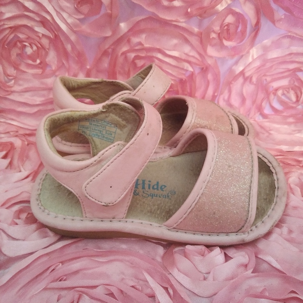 Pink glitter girls toddler squeaky sandals size 7
